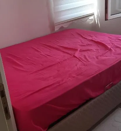 Havuzlu Sitede Bahceli Yazlik Vila Ören
