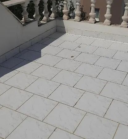 Vila Havuzlu Sitede Bahceli Yazlik