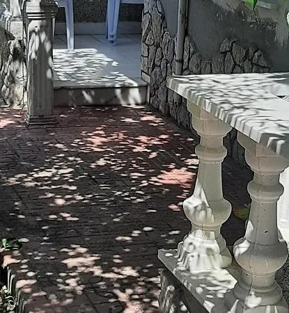 Vila Havuzlu Sitede Bahceli Yazlik Ören