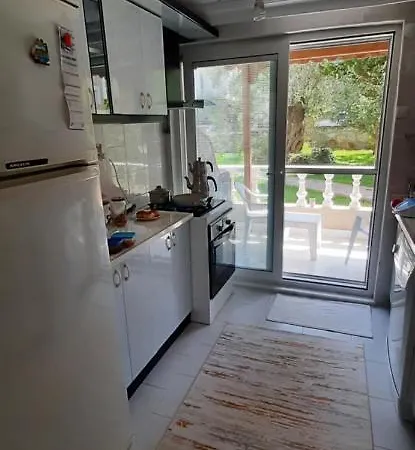 Havuzlu Sitede Bahceli Yazlik * Ören